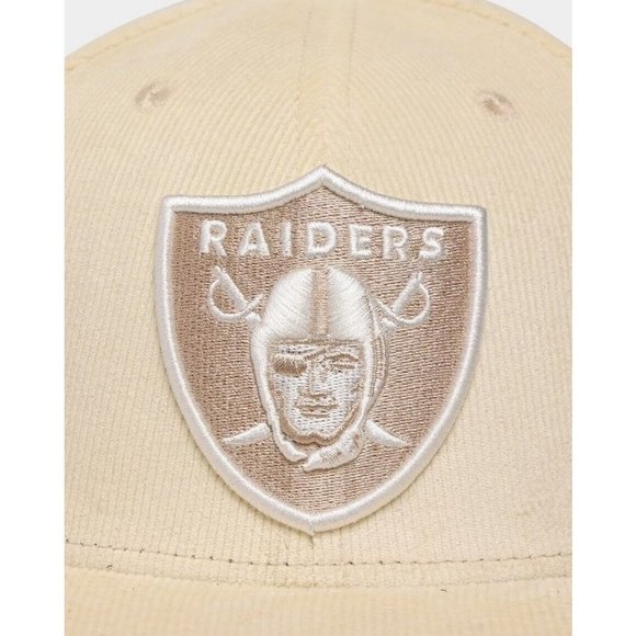 New Era Oakland Vegas Raiders Corduroy 59FIFTY Fitted Hat Superbowl Patch - Picture 3 of 9